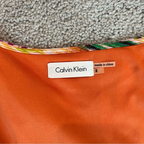 Stunning colorful dress, perfect for girls’ night or as a wedding guest! - Picture 3 of 3